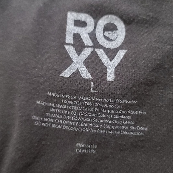 Roxy Graphic Roses Tee Size Large Juniors Black - Picture 2 of 3